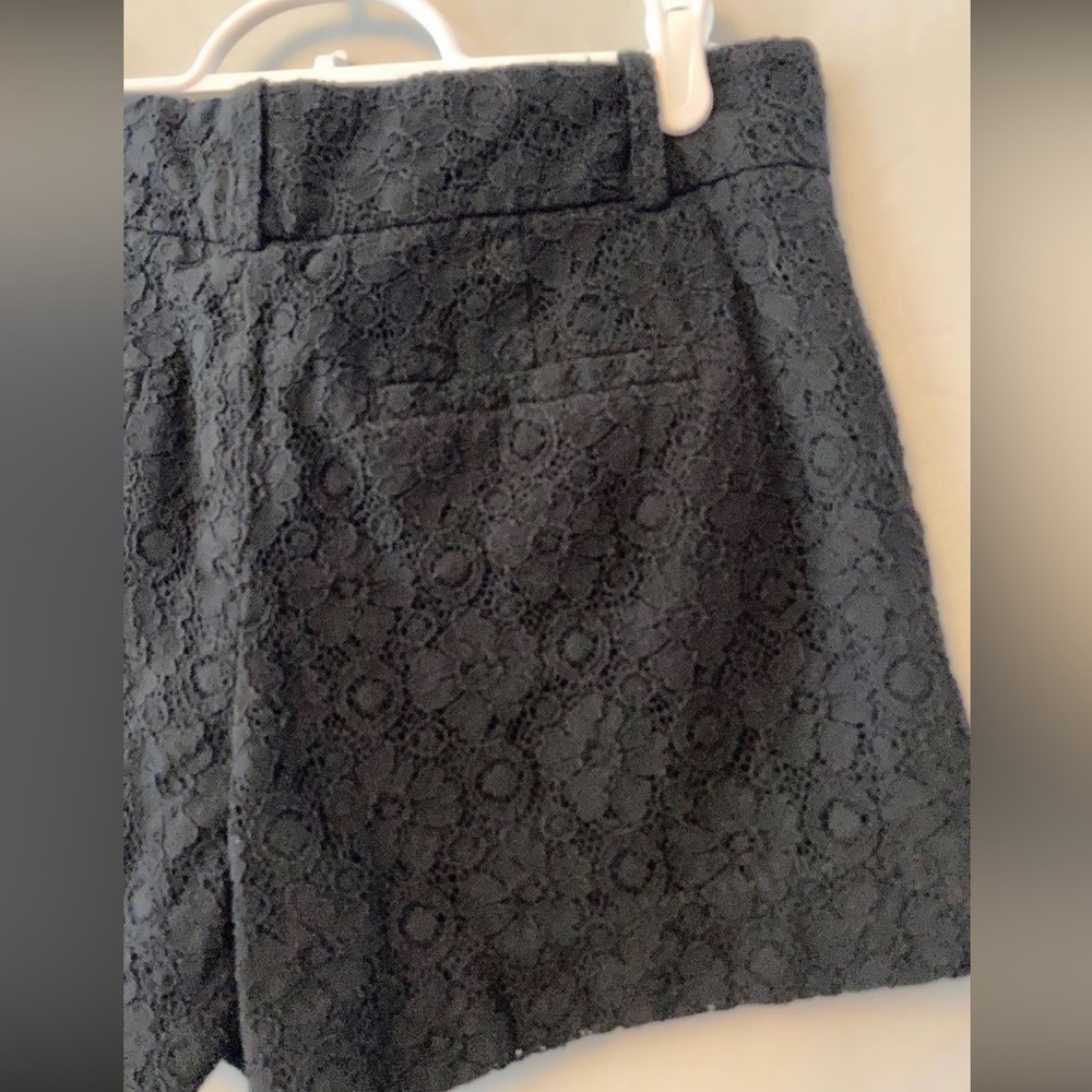 Ann Taylor LOFT black lace shorts size 4 - Picture 6 of 9